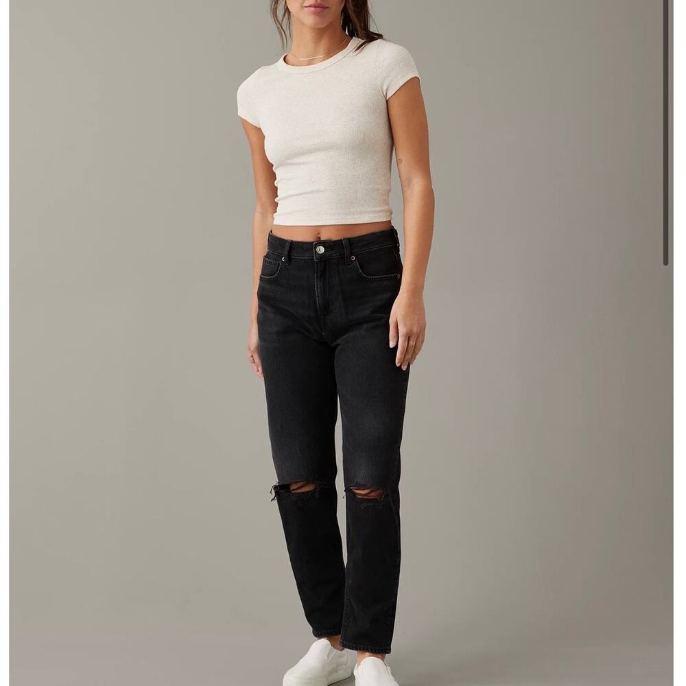 American Eagle High Rise Busted Knee Mom Jeans In Black Size 6 Long